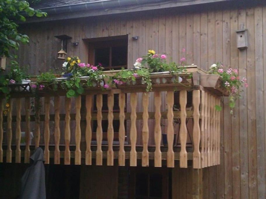 Gite Les 7 Frenes Vaux-sur-Sure Exteriér fotografie